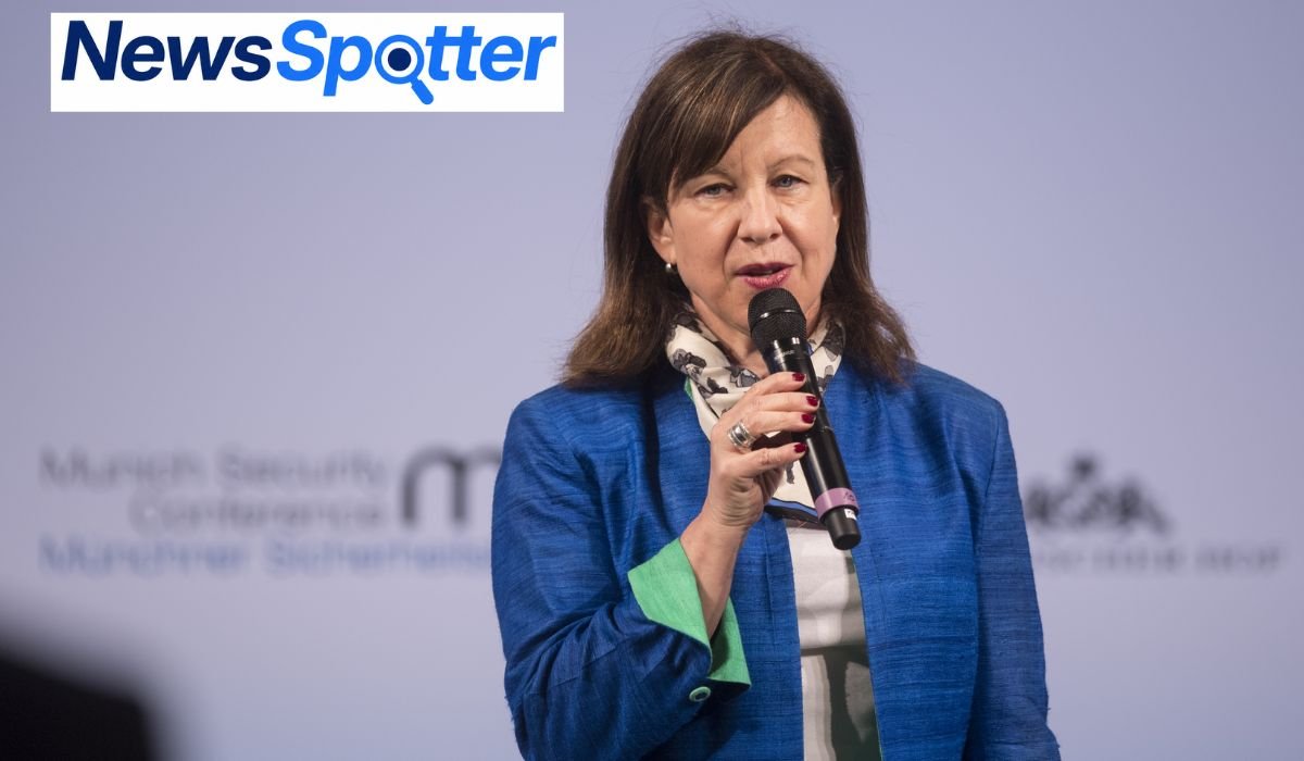 Lyse Doucet